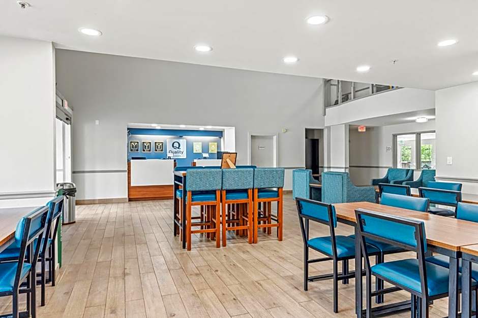 Quality Inn & Suites On The River