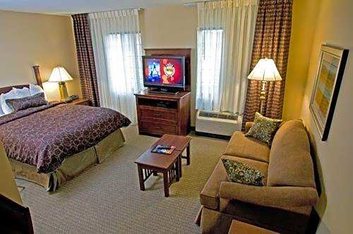 Hawthorn Suites by Wyndham Williamsville Buffalo Airport