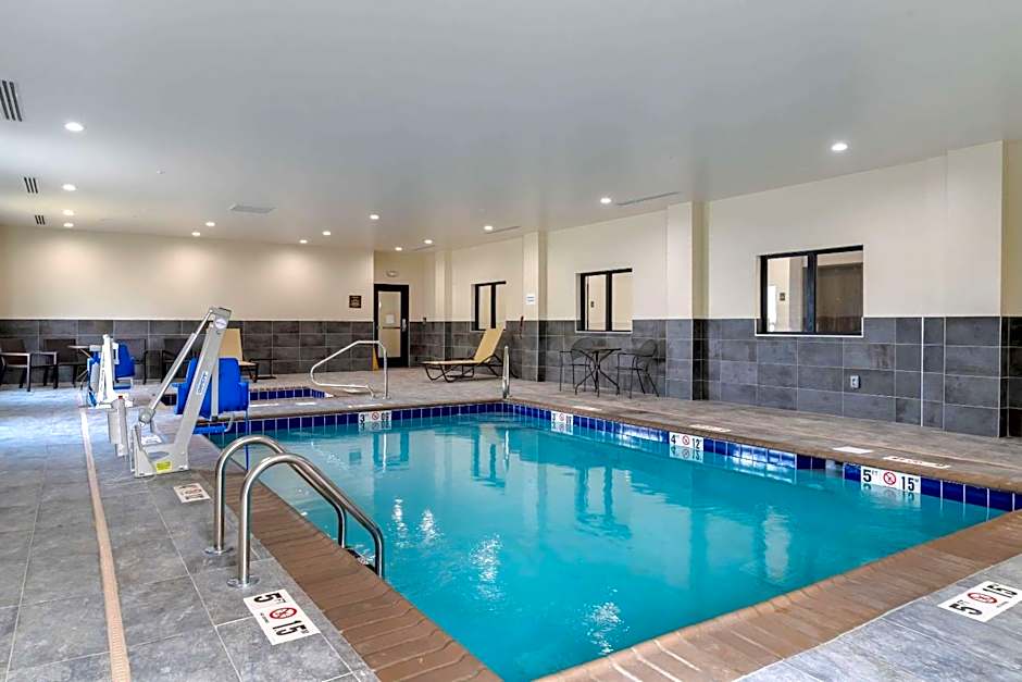 Comfort Suites Paducah Mall Area