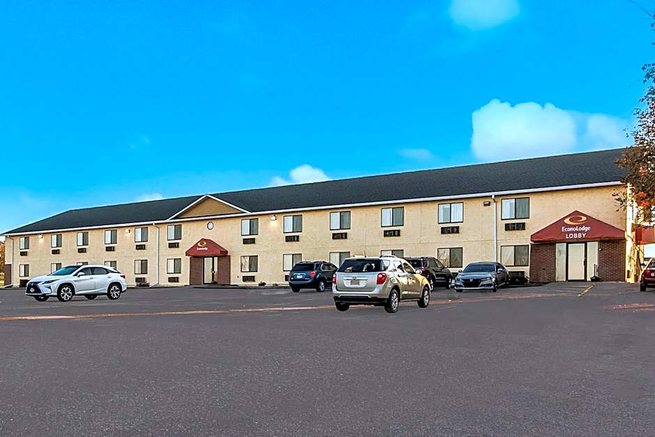 Econo Lodge Inn & Suites Yankton