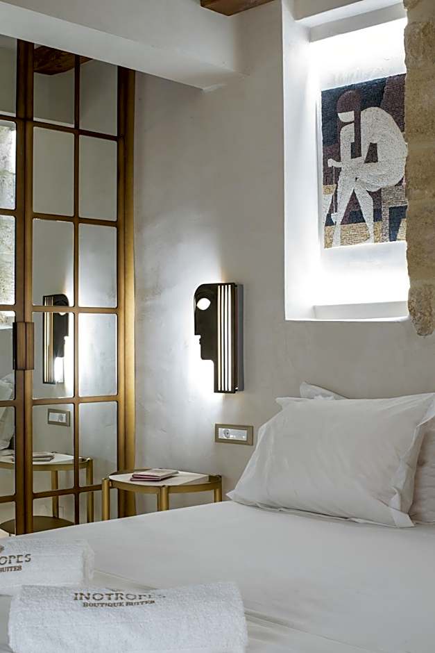 Inotropes Boutique Suites - Adults Only