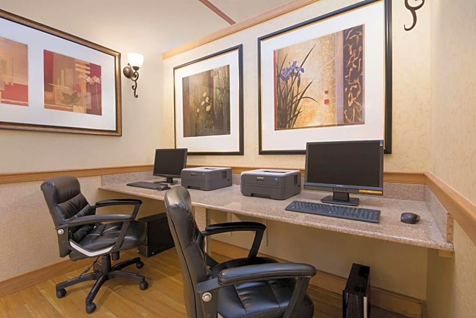 Country Inn & Suites by Radisson, Covington, LA