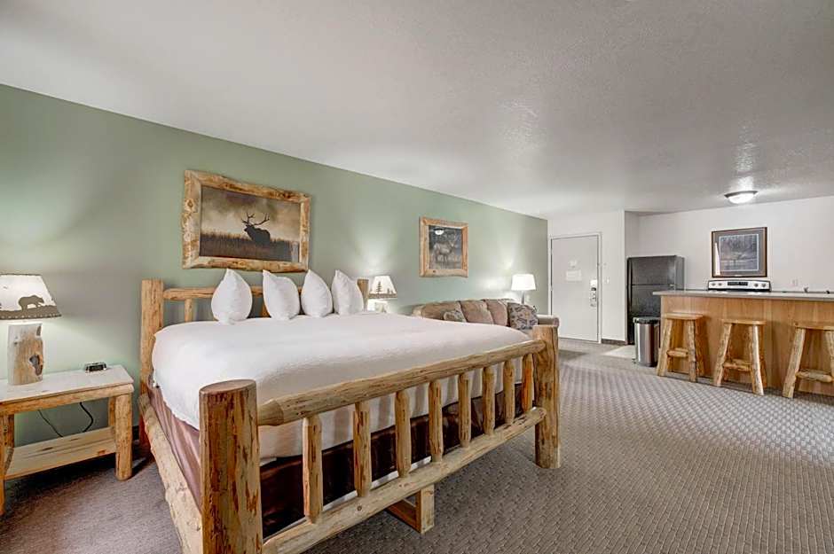 Ridgeline Hotel at Yellowstone, an Ascend Collection Hotel