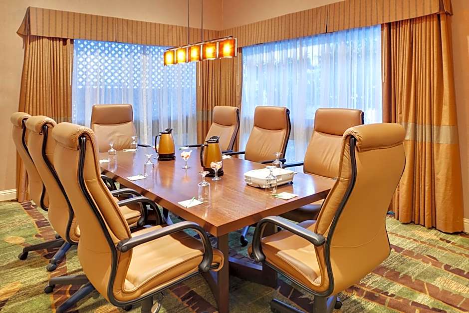 Holiday Inn Dublin - Pleasanton By IHG
