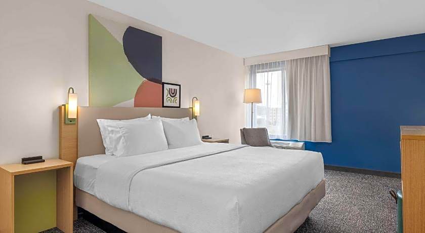 Spark by Hilton Fredericksburg Southpoint