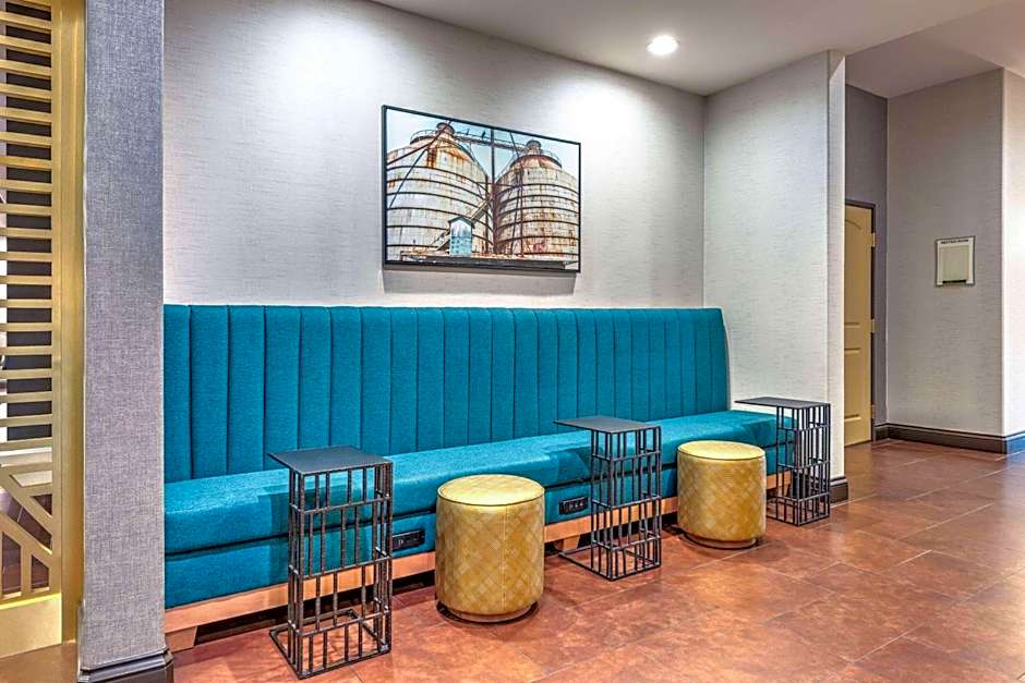 La Quinta Inn & Suites by Wyndham Woodway - Waco South