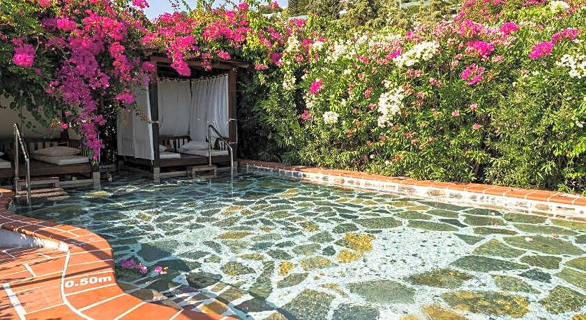 El Vino Hotel Suites