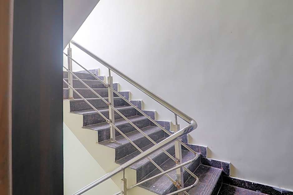 Hotel O Shazeb International