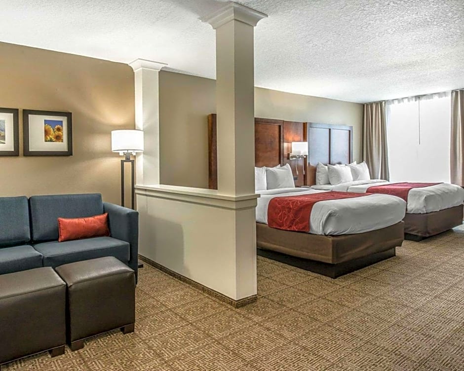 Comfort Suites near Rainbow Springs