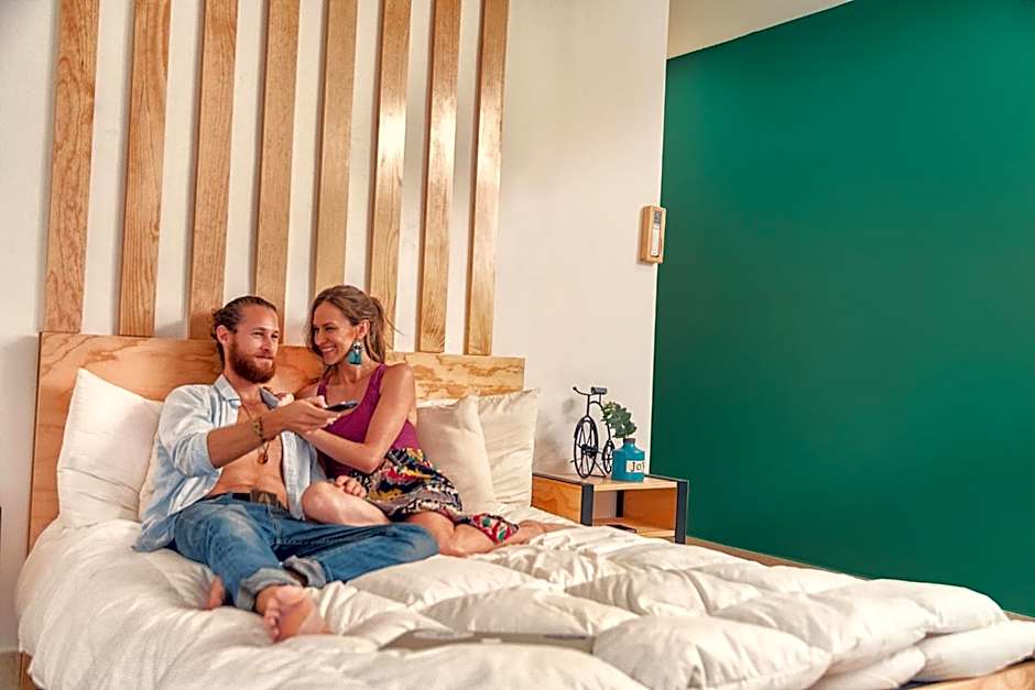 Nomads Hotel, Hostel & Rooftop Pool Cancun