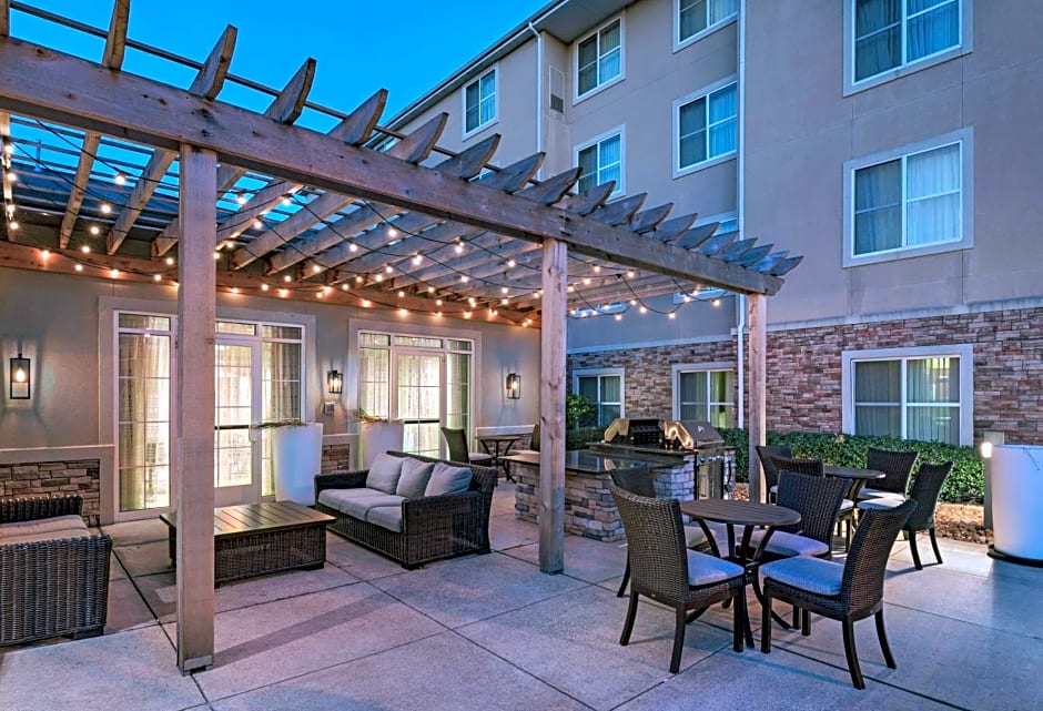 Homewood Suites By Hilton College Station