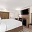 Clarion Pointe Kennesaw Town Center