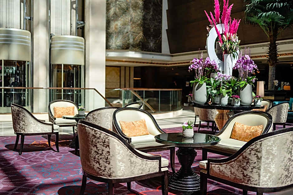 Dusit Thani Abu Dhabi Hotel