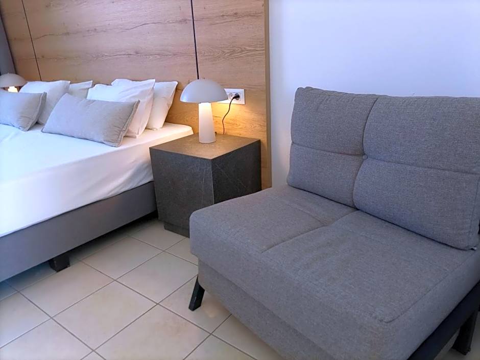 Pylea Beach Hotel