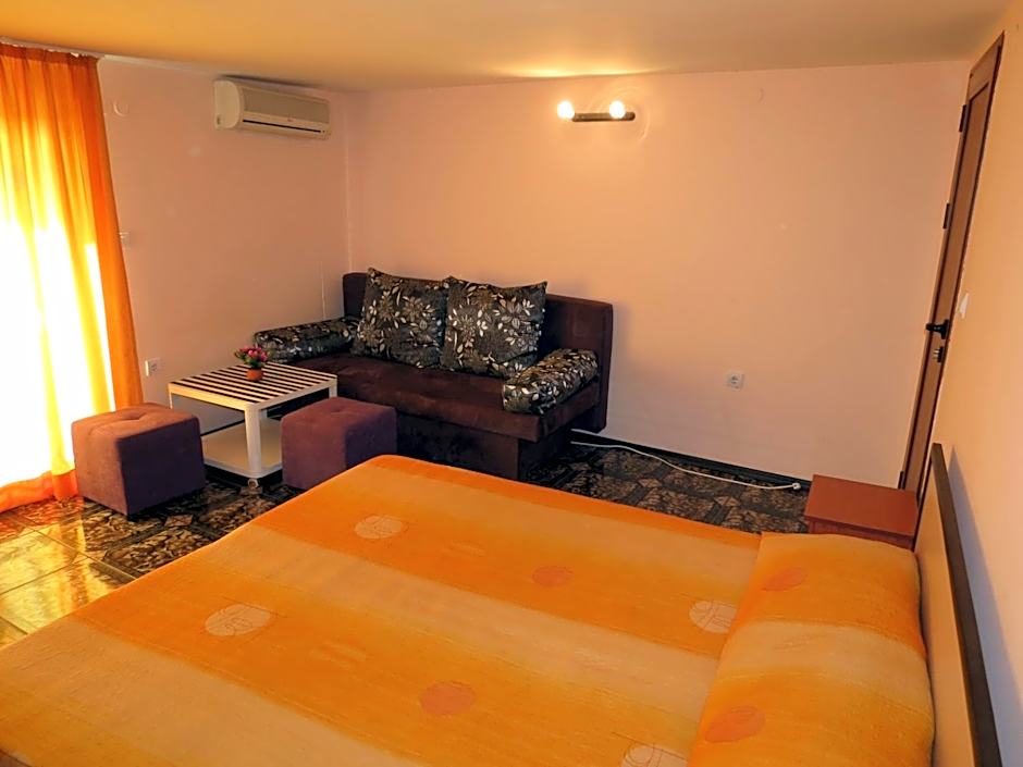 Family Hotel Lebed