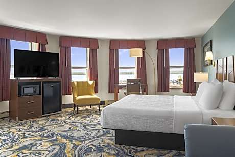 Hotel Chequamegon, BW Signature Collection