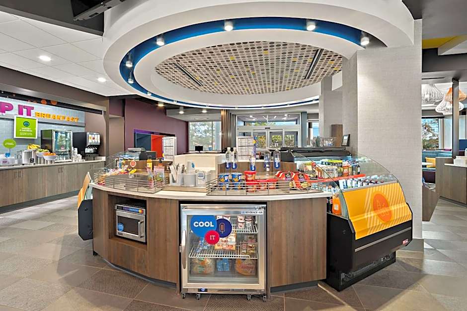 Tru by Hilton Santee