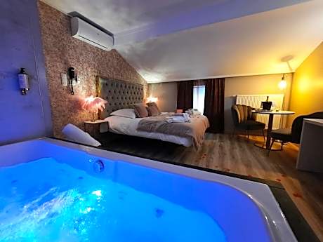 Double Room with Spa Bath