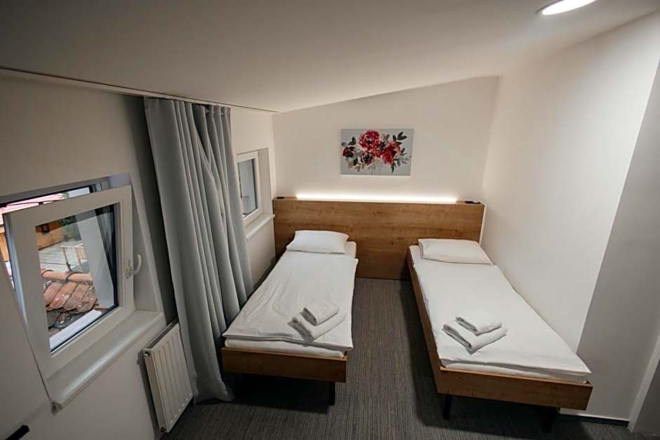 Golden Golem hotel & Spa