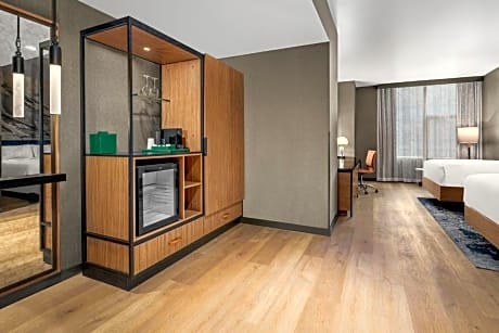 Queen Room with Two Queen Beds - Hearing Accessible/Non-Smoking