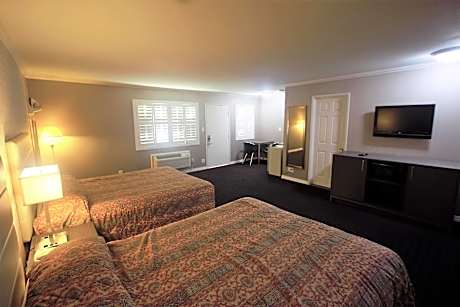 Queen Room with Two Queen Beds
