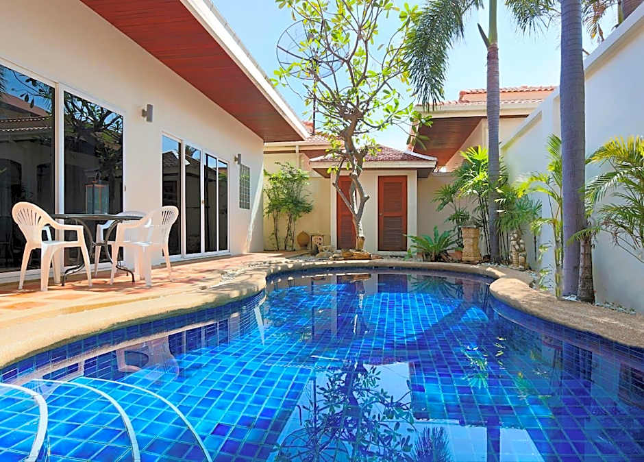 Avoca Pool Villas