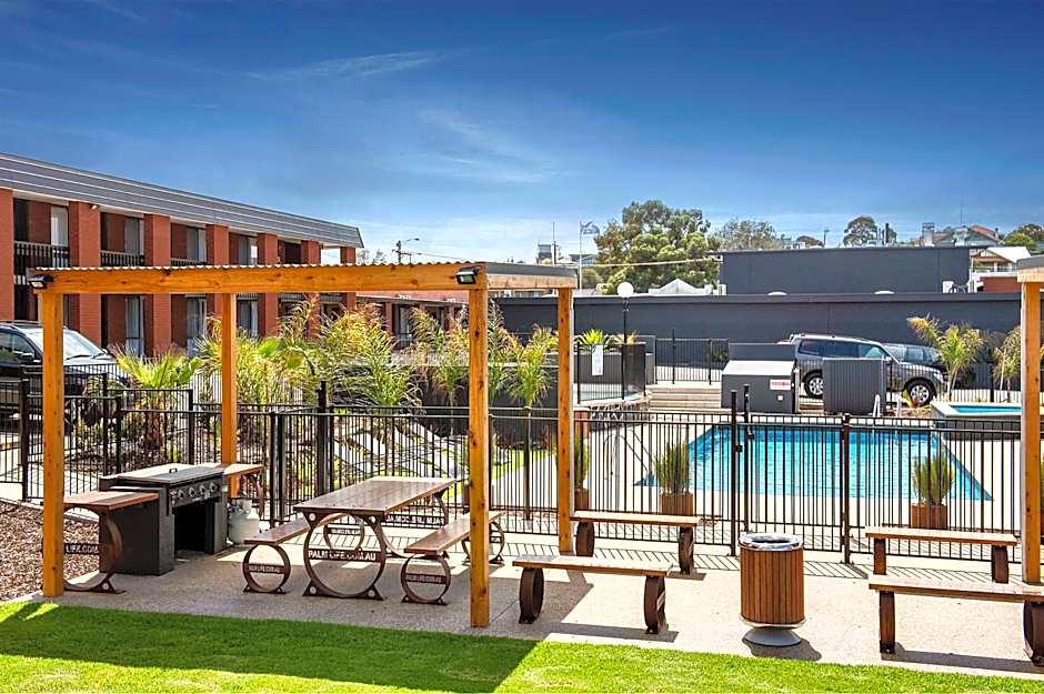 Photo 1 of 50 of Mid City Motel Warrnambool