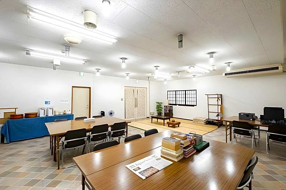 Kawaguchiko Station Inn