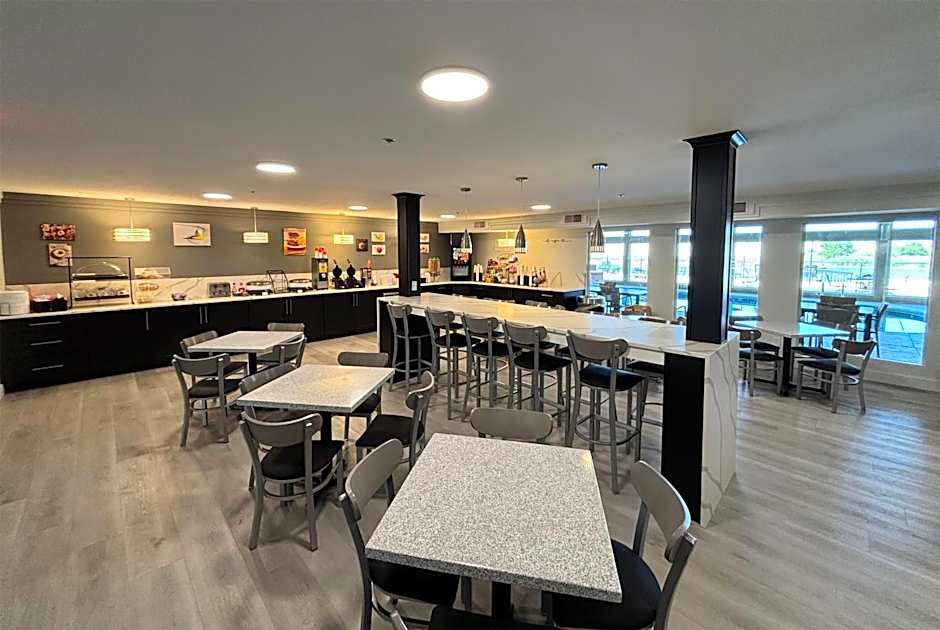 Ramada by Wyndham Springfield North