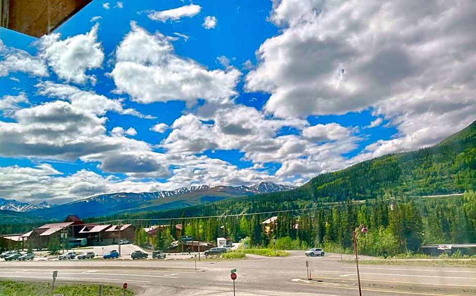 Denali Rainbow Village RV Park and Motel