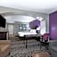 La Quinta Inn & Suites by Wyndham Huntsville Airport Madison