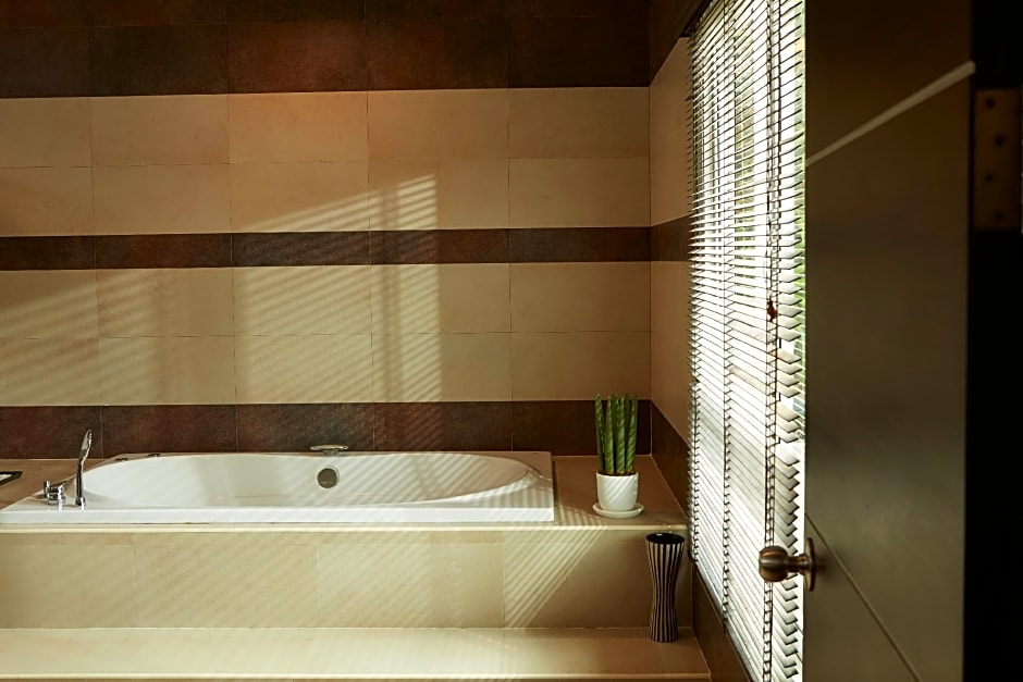 Rhienchai Place Hotel