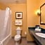 Holiday Inn Express & Suites Bakersfield Airport By IHG