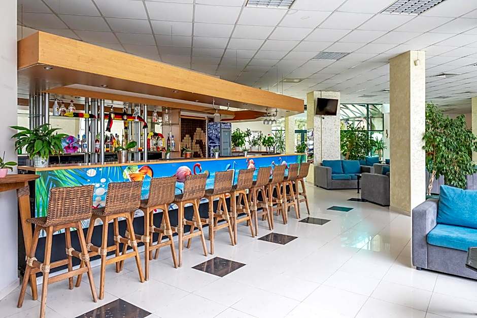 Flamingo Beach Hotel