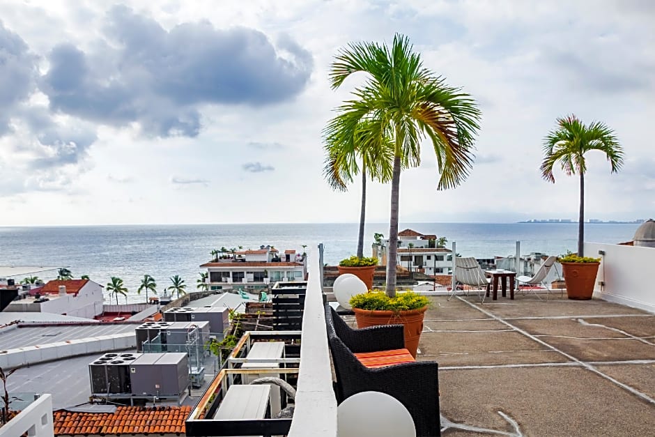 Capital O Hotel 522
