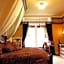 Alexander Mansion  Bed and Breakfast