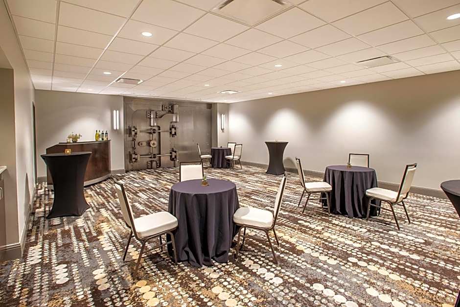 Magnolia Hotel Denver, a Tribute Portfolio Hotel