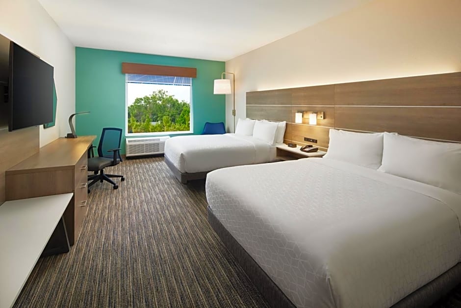 Holiday Inn Express and Suites Gulf Breeze Pensacola Area