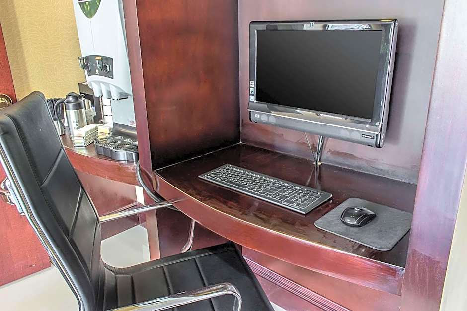 Quality Inn Near Mountain Creek