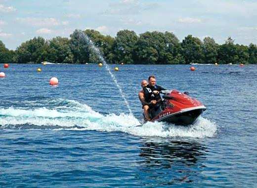 53A kingfisher court tattershall lakes luxury hot tub holidays