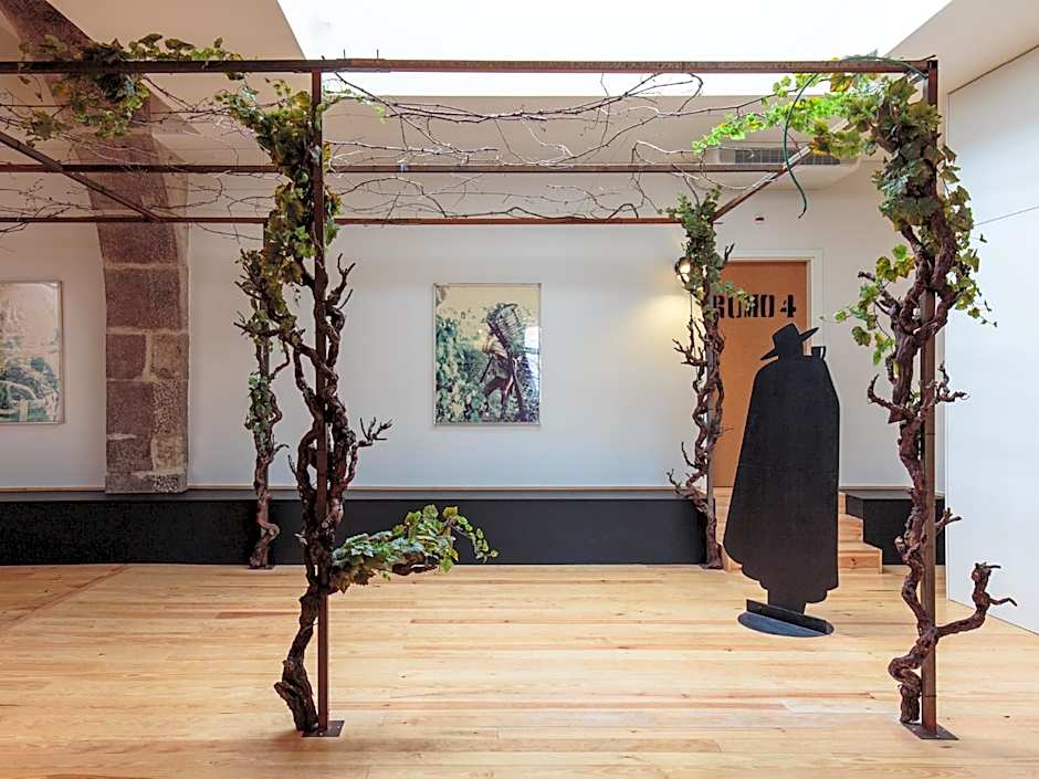 The House of Sandeman - Hostel & Suites