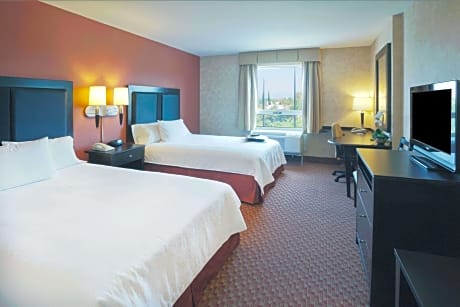 2 Queen Beds Nonsmoking