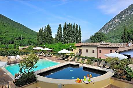 Guesia Village Hotel e Spa