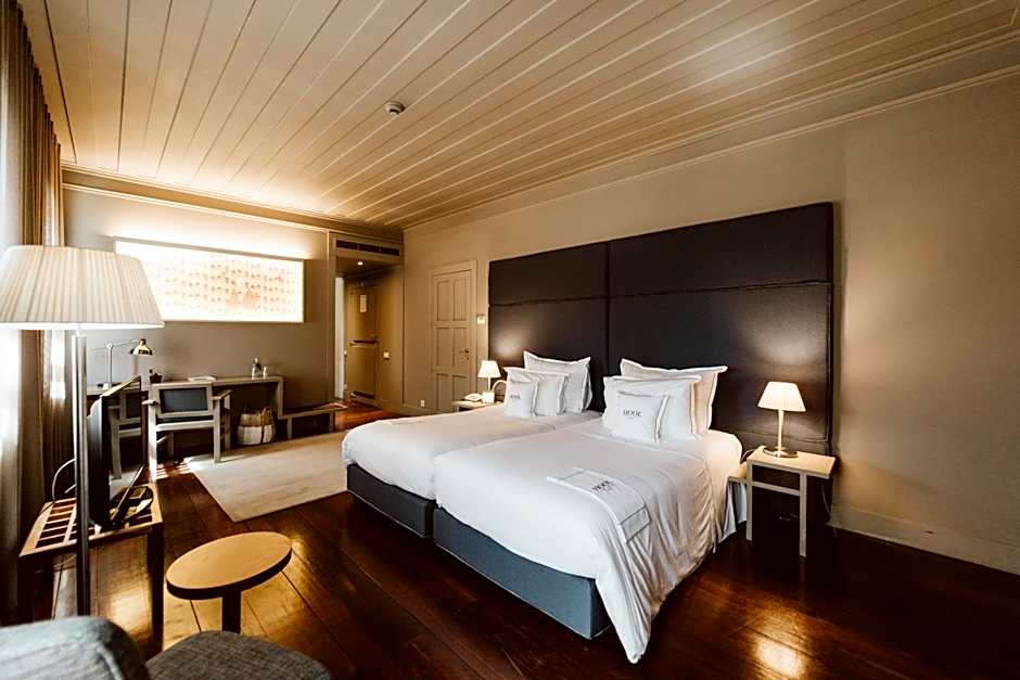 Photo 1 of 6 of Junior Suite