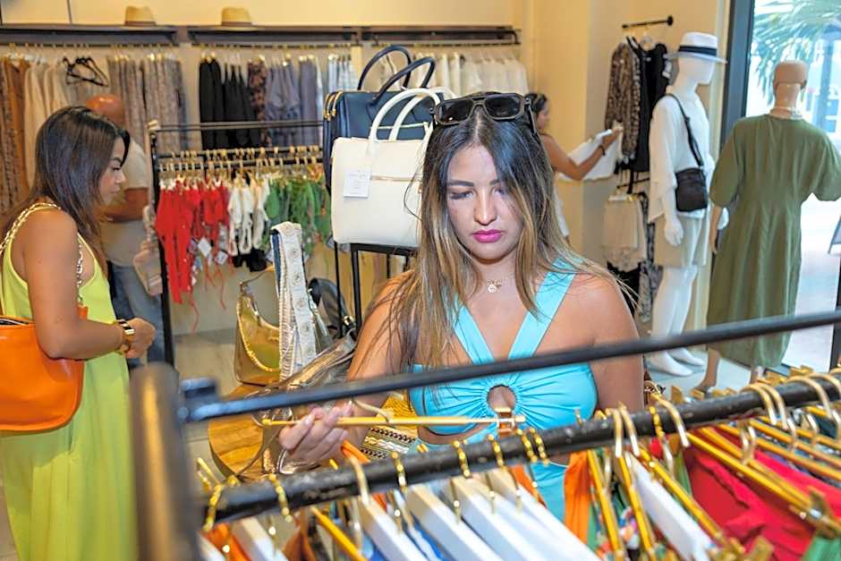 Elements Hotel & Shops Curacao