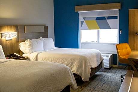 Standard Queen Room with Two Queen Beds