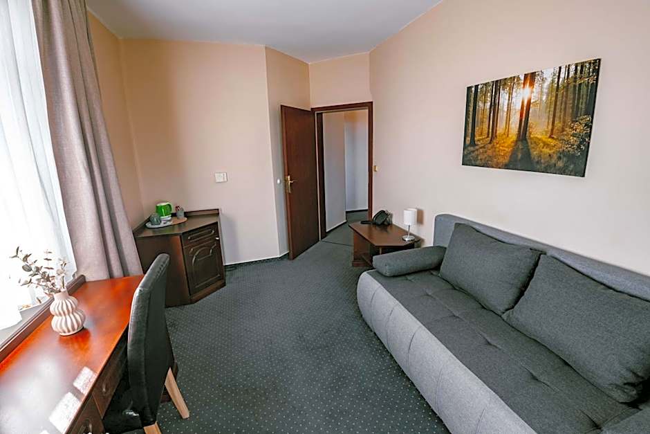 Greenwood hotel