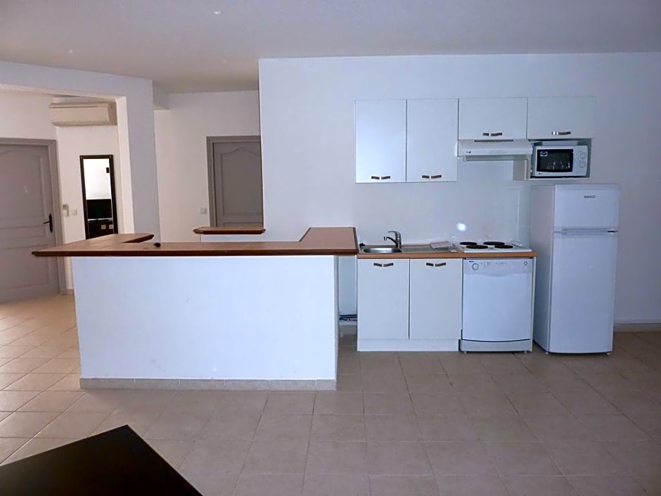 Adonis Saint Florent