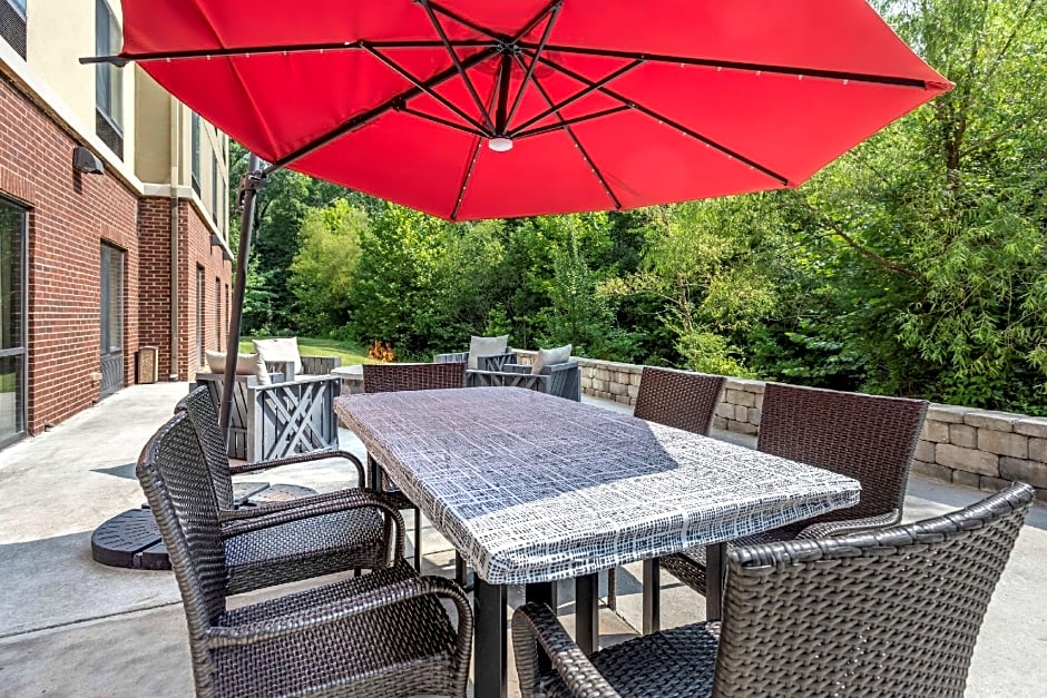 Comfort Suites Manchester near Arnold AFB