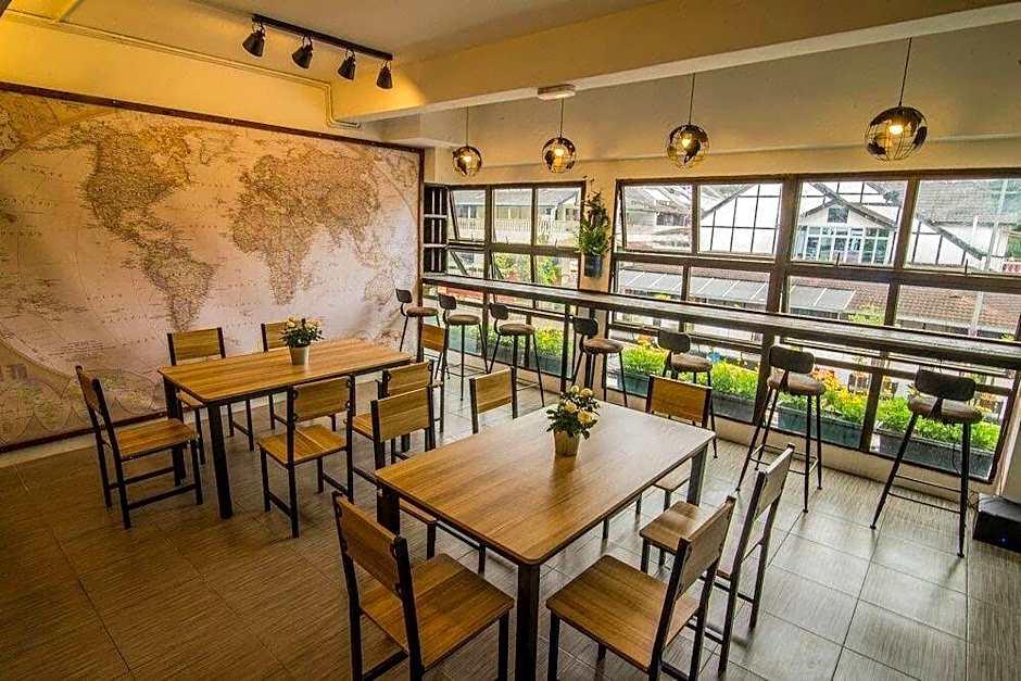 Traveller Bunker Hostel 1